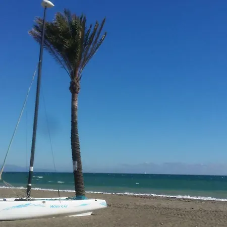 The Blue Pensión Estepona